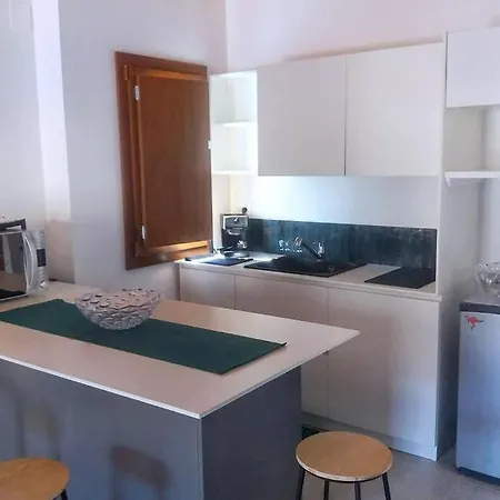 Casa vacanze Lavatoioflats Casa Sul Mare E Sul Lavatoio Medievale A