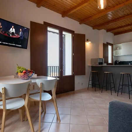 Casa vacanze Lavatoioflats Casa Sul Mare E Sul Lavatoio Medievale A *